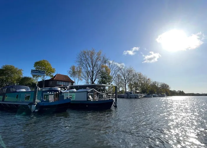 Hausboot Luetje * Hamburg
